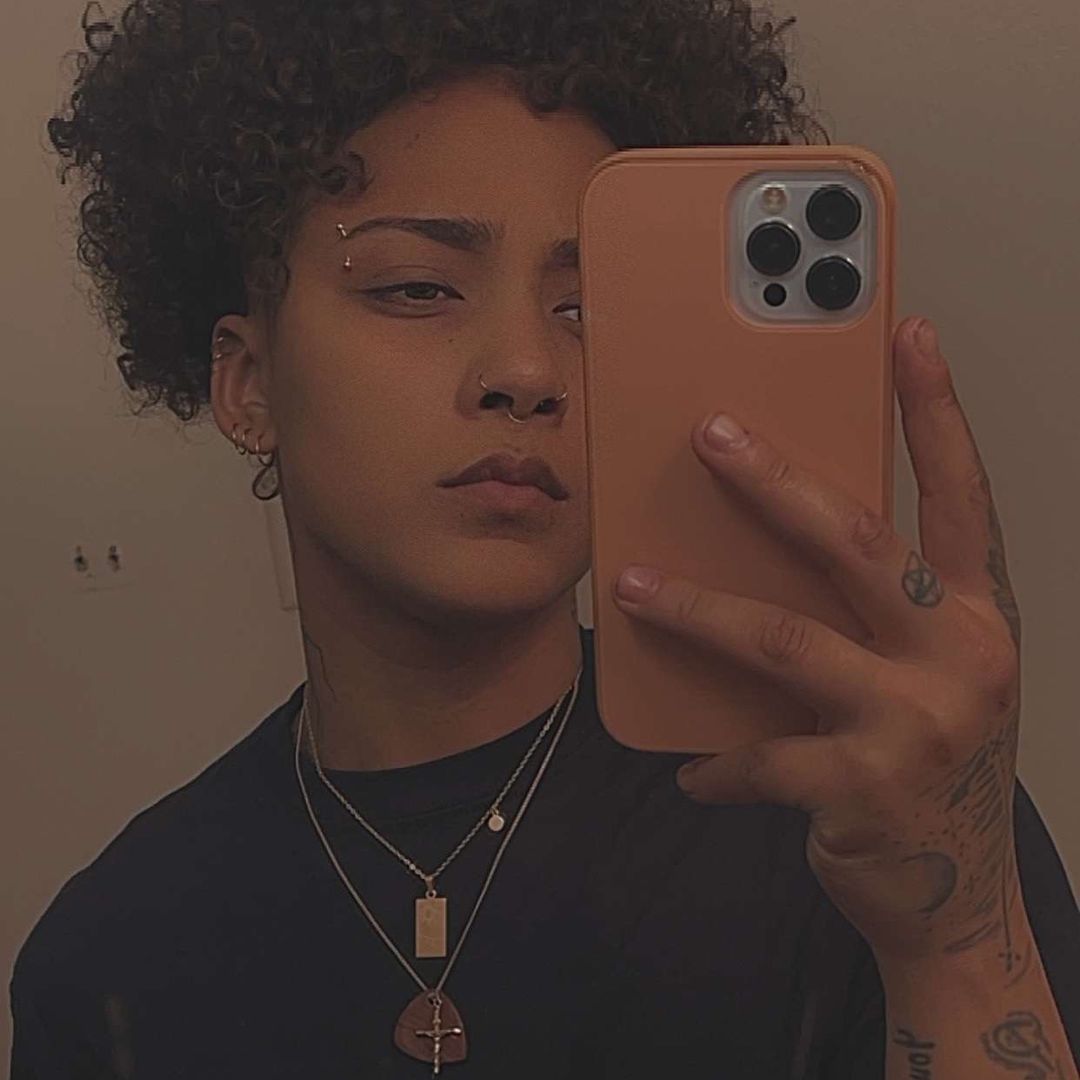 C u r l e y
