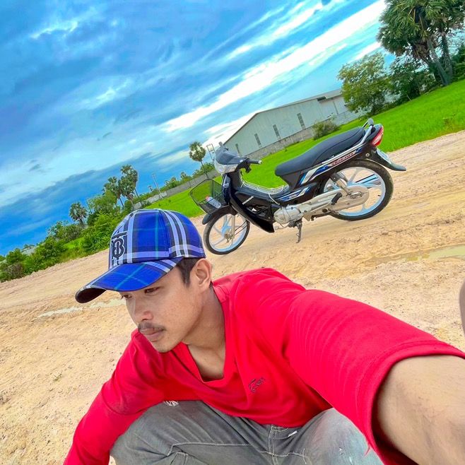 ត្រឹមជាអ្នកលើកក្បឿងការ៉ូ🚚