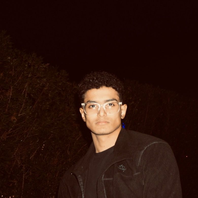 إنسان