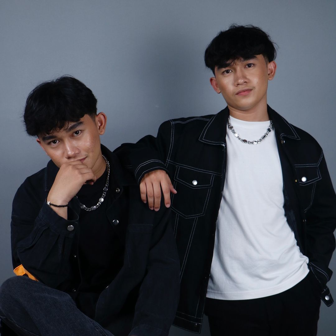 Caymo Twins