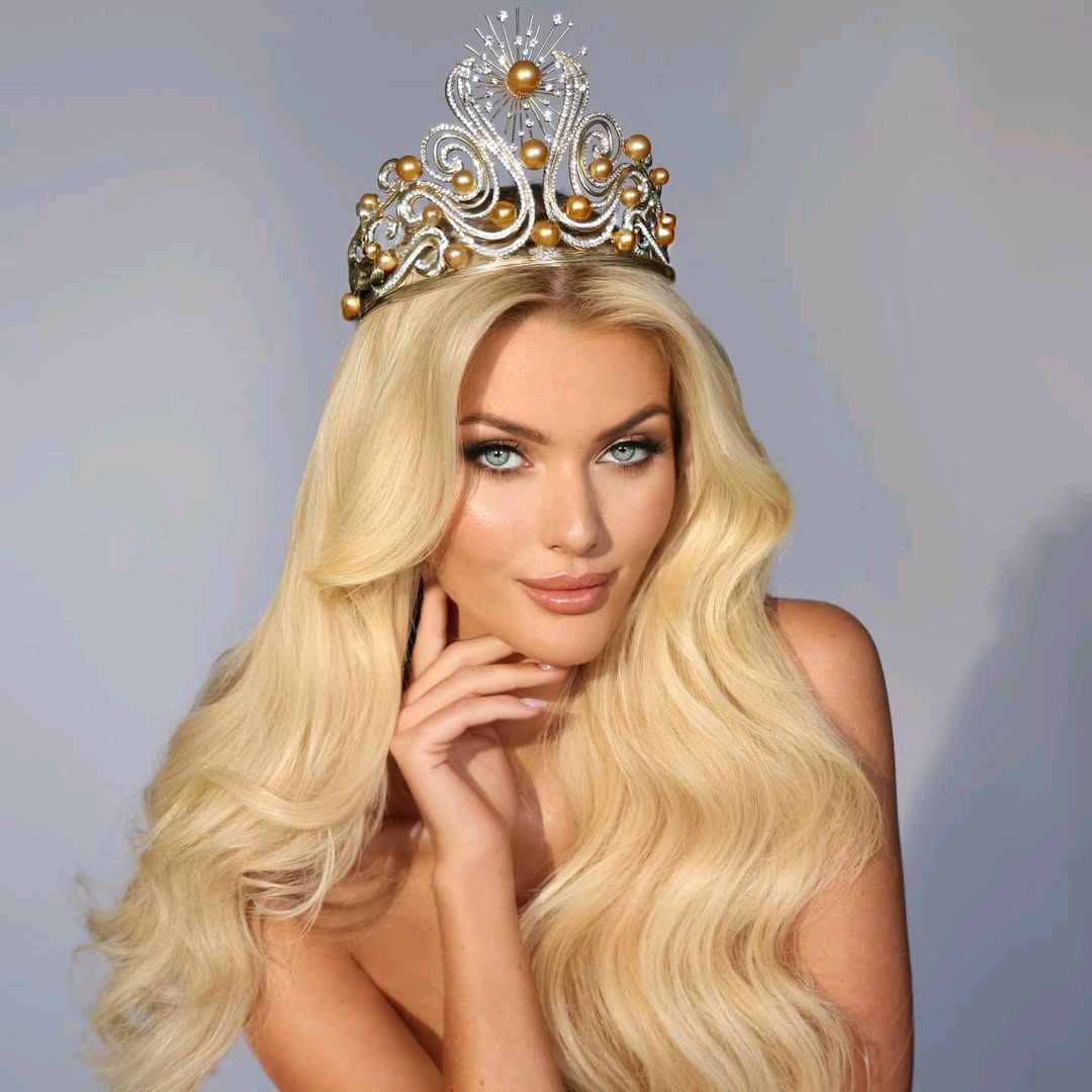 Universal Queen