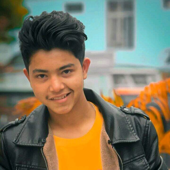 👑Ããsîsh_Wølî(ÃØ1)