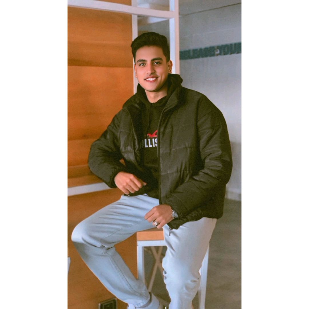 المستشار ⚖️.