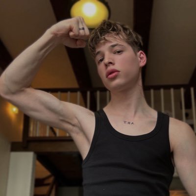 your Sasha🇺🇦| 4$ OF|450K