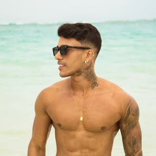 Alê Oliveira