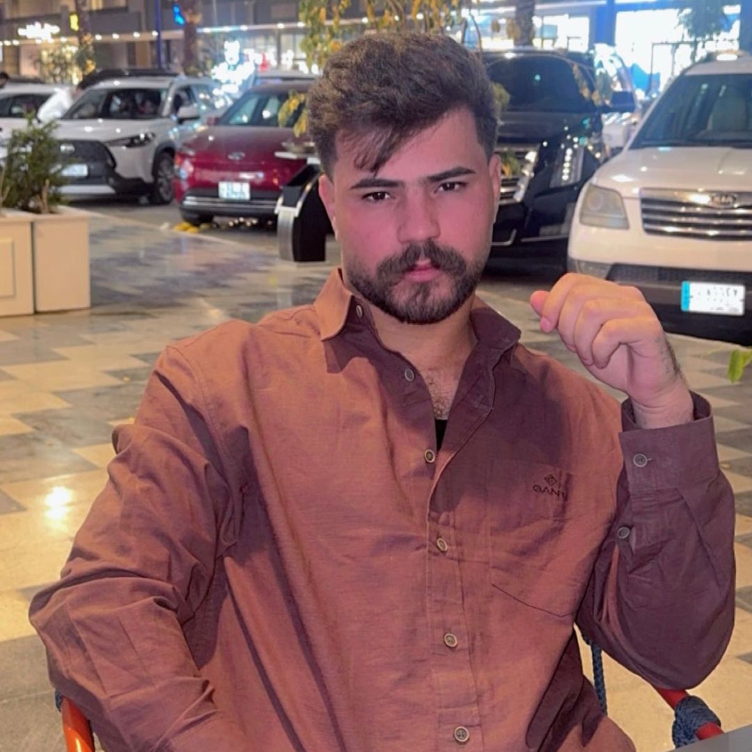 علي فائز