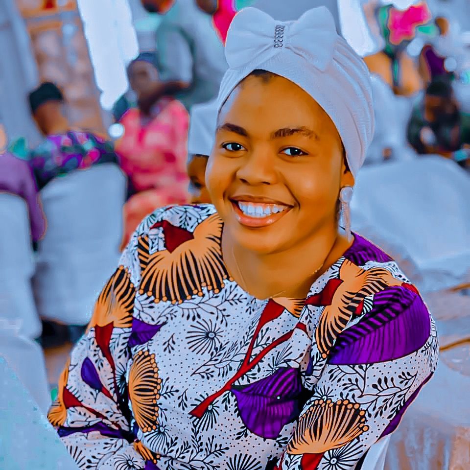Ewìlolá Àríkẹ́(QUEEN OF VIBEZ)