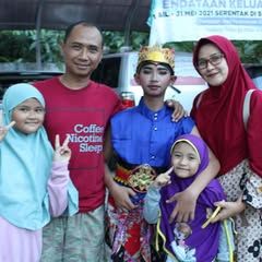 Pak Tara dan Bu Tara