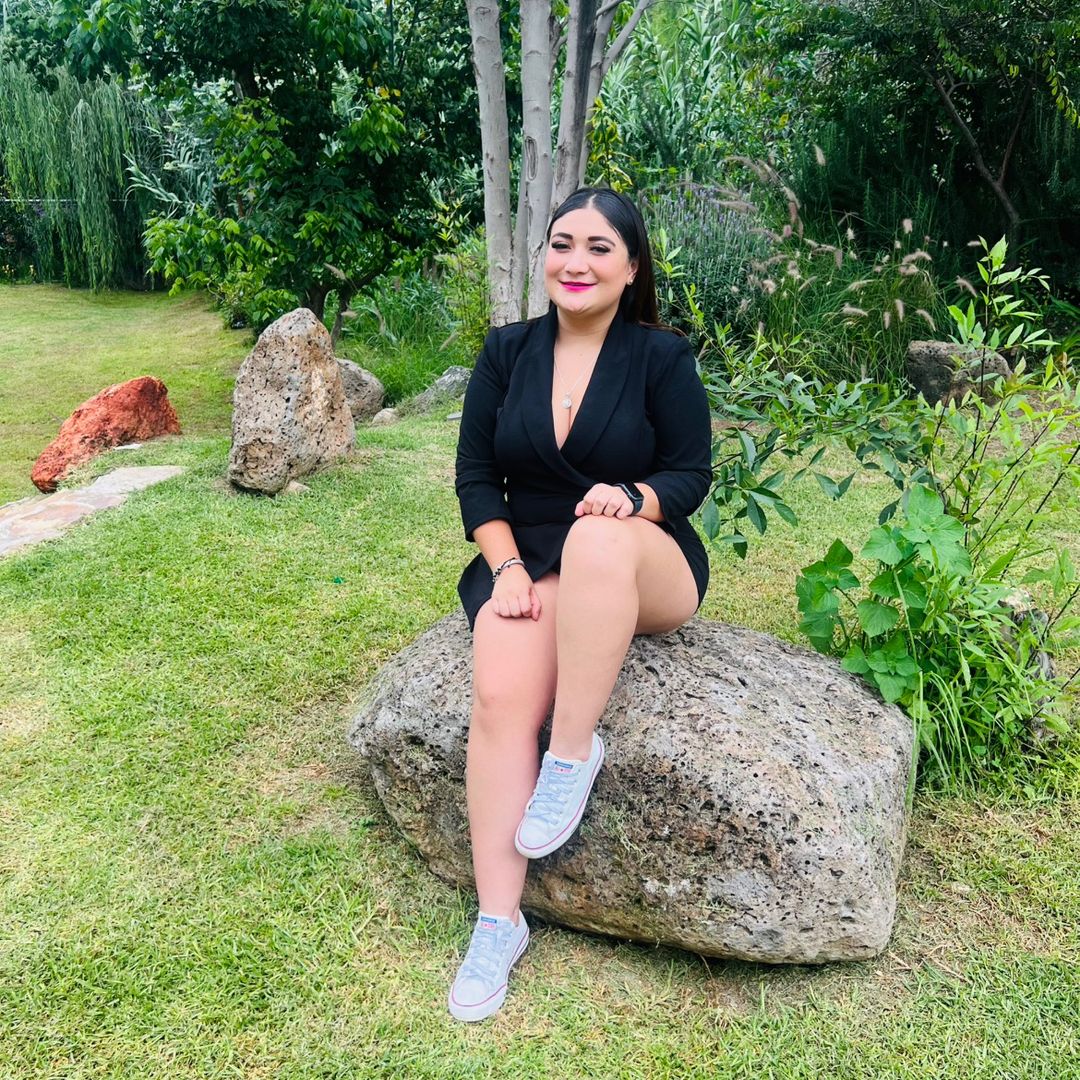 Angie Scarlett🫰🏻