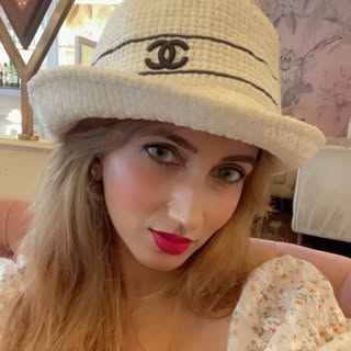 Anjuri Sinha - Thane | Fashion| Fitness | Lifestyle | Travel |