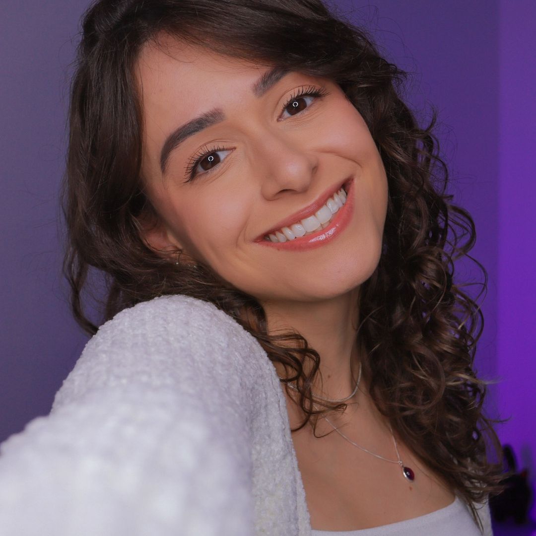 Lari Veloso