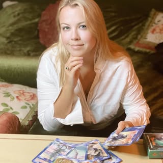 ГАДАНИЕ•КАРТЫ ТАРО•КУРСЫ ТАРО•РУНЫ•ПСИХОЛОГИЯ