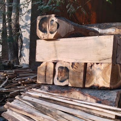 Ahmad wood cutting