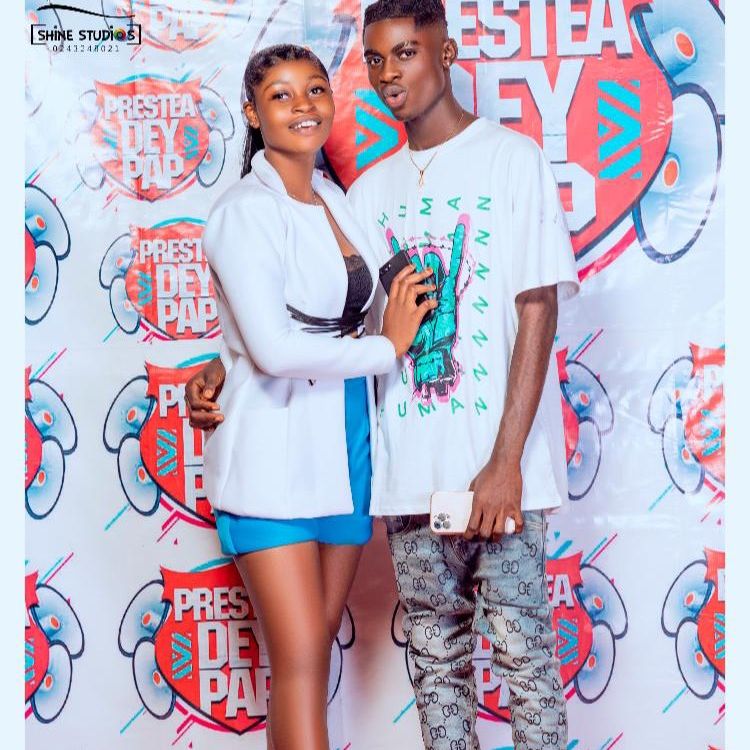 AkuaPet🥰🙇‍♀️👩‍❤️‍💋‍👩