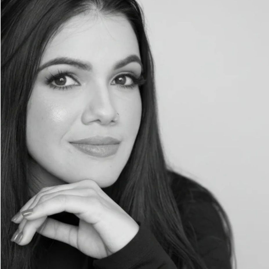 Alanne Dias |  Designer