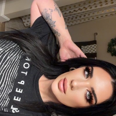 CRYPTO GIRL