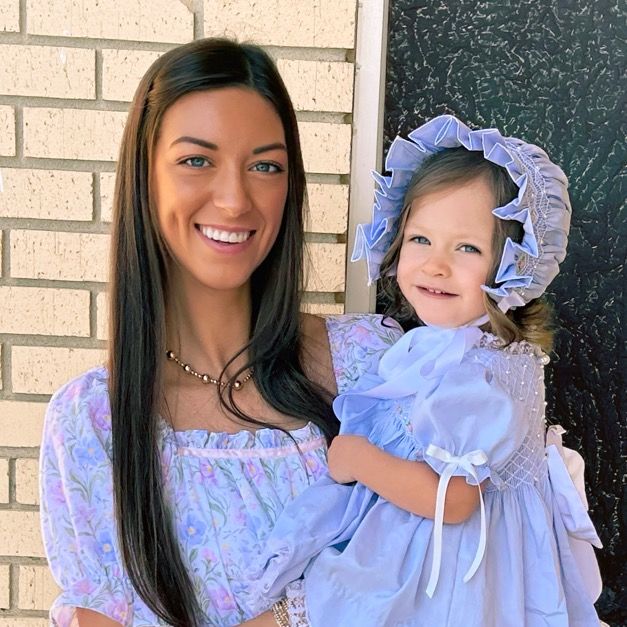 Alyssa🦋|Girl Mama🎀|Smocks😍