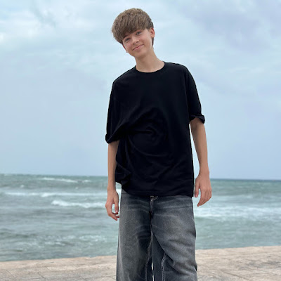 Andrew_Happy