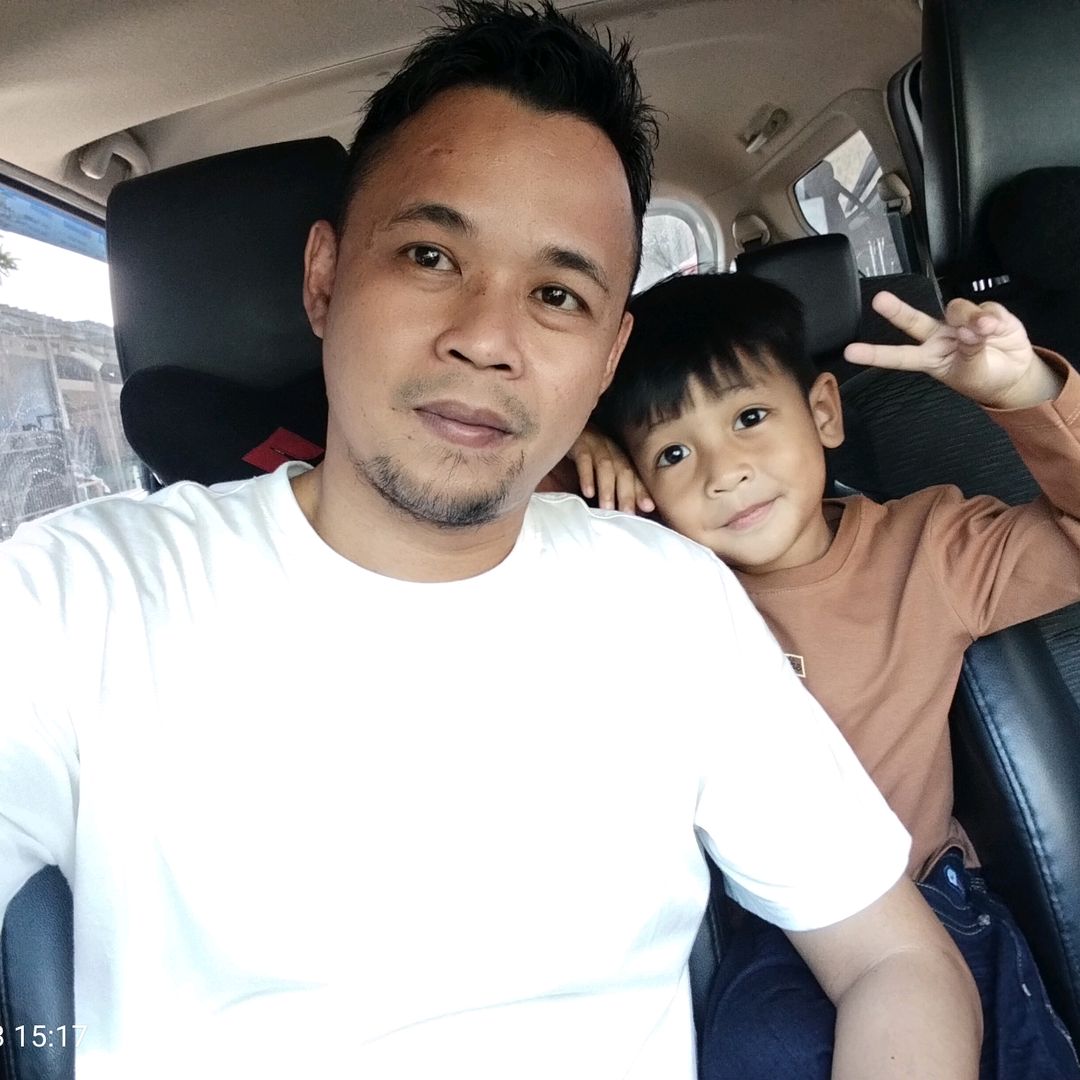 Arief Uey