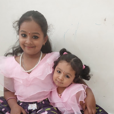 Athreya_Sisters