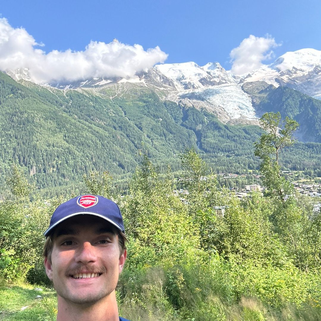 Bret Holt