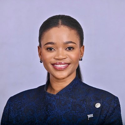 Bogolo Kenewendo