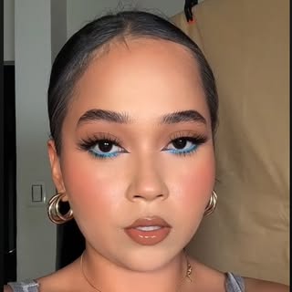 carmen • beauty blogger
