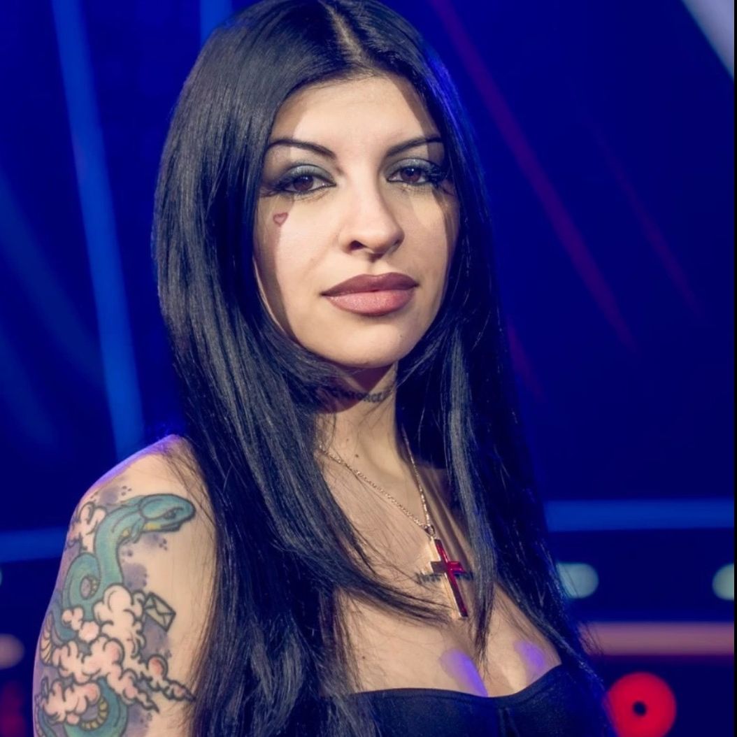 ꧁🐻cazzuuu2❤️꧂