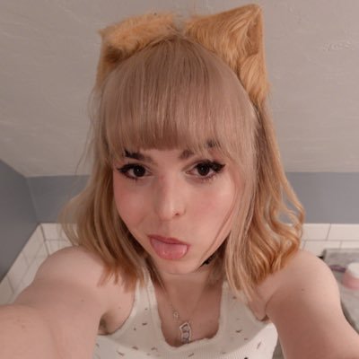 Charlotte :3