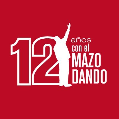 Con el Mazo Dando