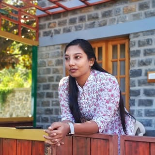 Dana | The Cook Girl |