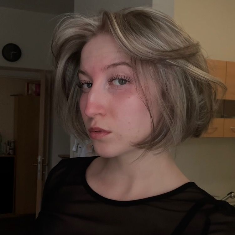 _.𝒟𝒶𝓃𝒾𝑒𝓁𝓁𝒶._