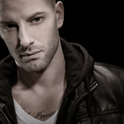 Darcy Oake