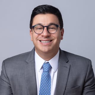 Prof. Dr. Daniel Buttros  - Médico Mastologista