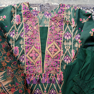 Dress Art With Hania