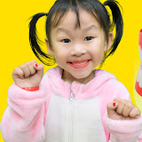 Emma FamilyShow