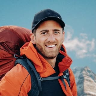 EMMETT SPARLING 🌎 TRAVEL