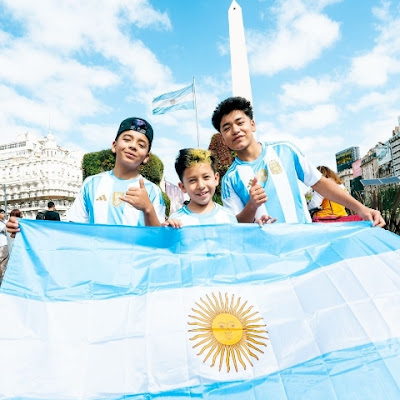 fans,picus@