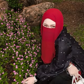 farah fakhira
