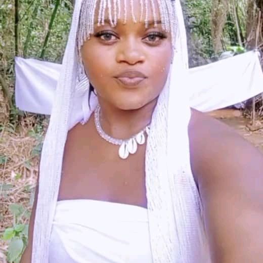 favournwa amuru na mma goddess