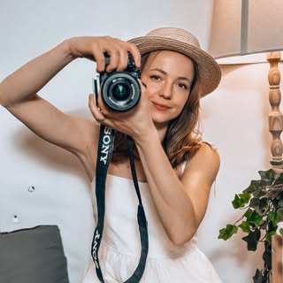 Content Creator | Yana Barducov | Toronto