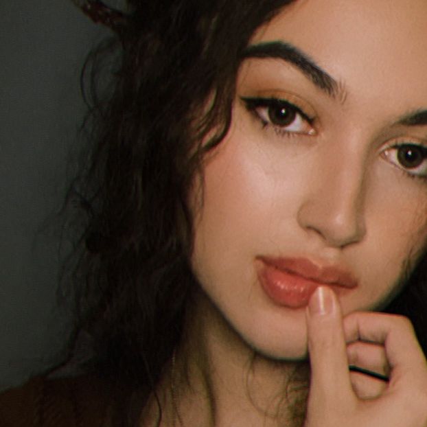 iona 🇵🇭🇨🇦