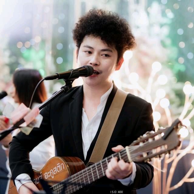 เจมส์ อะคูสติก