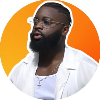 Laris Engone 🇬🇦🇧🇯