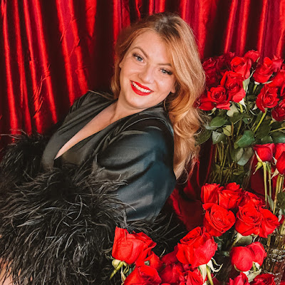 Look Good In Photos with Christine Buzan