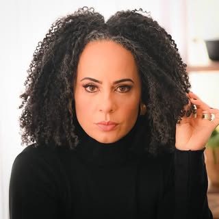 Mabel Garcia | Especialista em Cachos