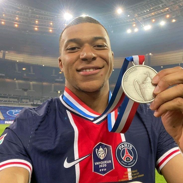 Mbappe.ftbl☆