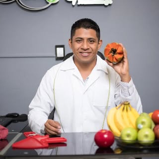 Nutriólogo David Girón