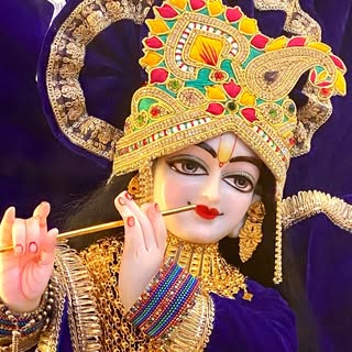 Radha.madhav_shringar55