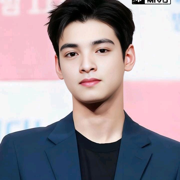 ❤Kaung Kin❤